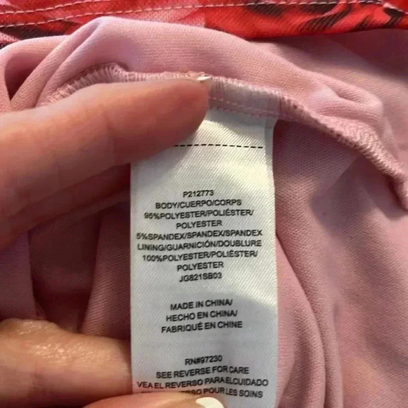 Almost Famous Floral Deep V-Neck Mesh Stretch Long Sleeve Top Size M Red & Pink - Picture 11 of 12